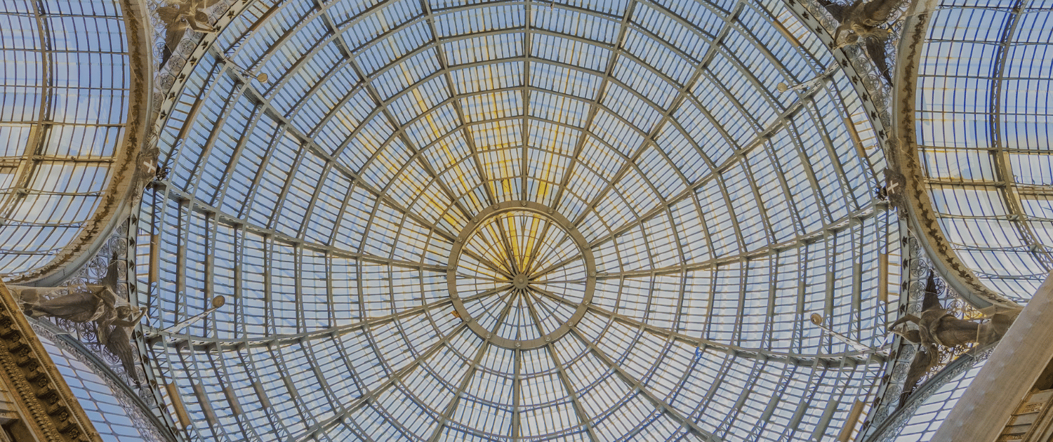 Dettaglio della Galleria Umberto I di Napoli, sede di Merqurio